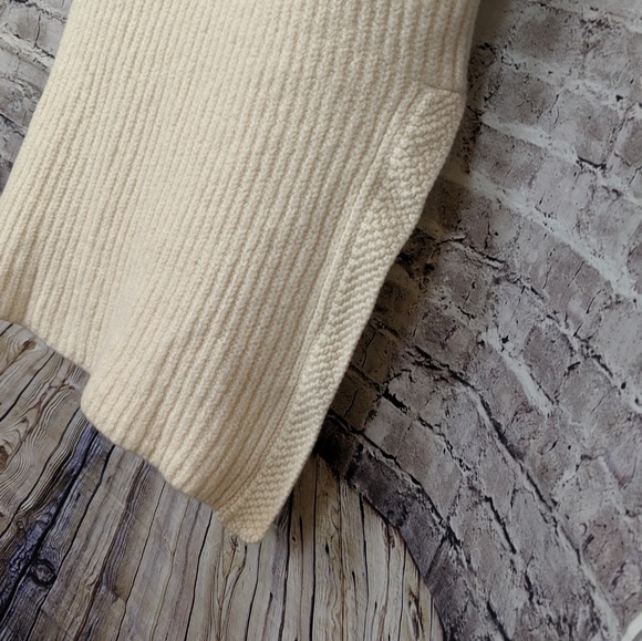 Aritzia Wilfred Durandal mock neck sweater - Picture 6 of 6